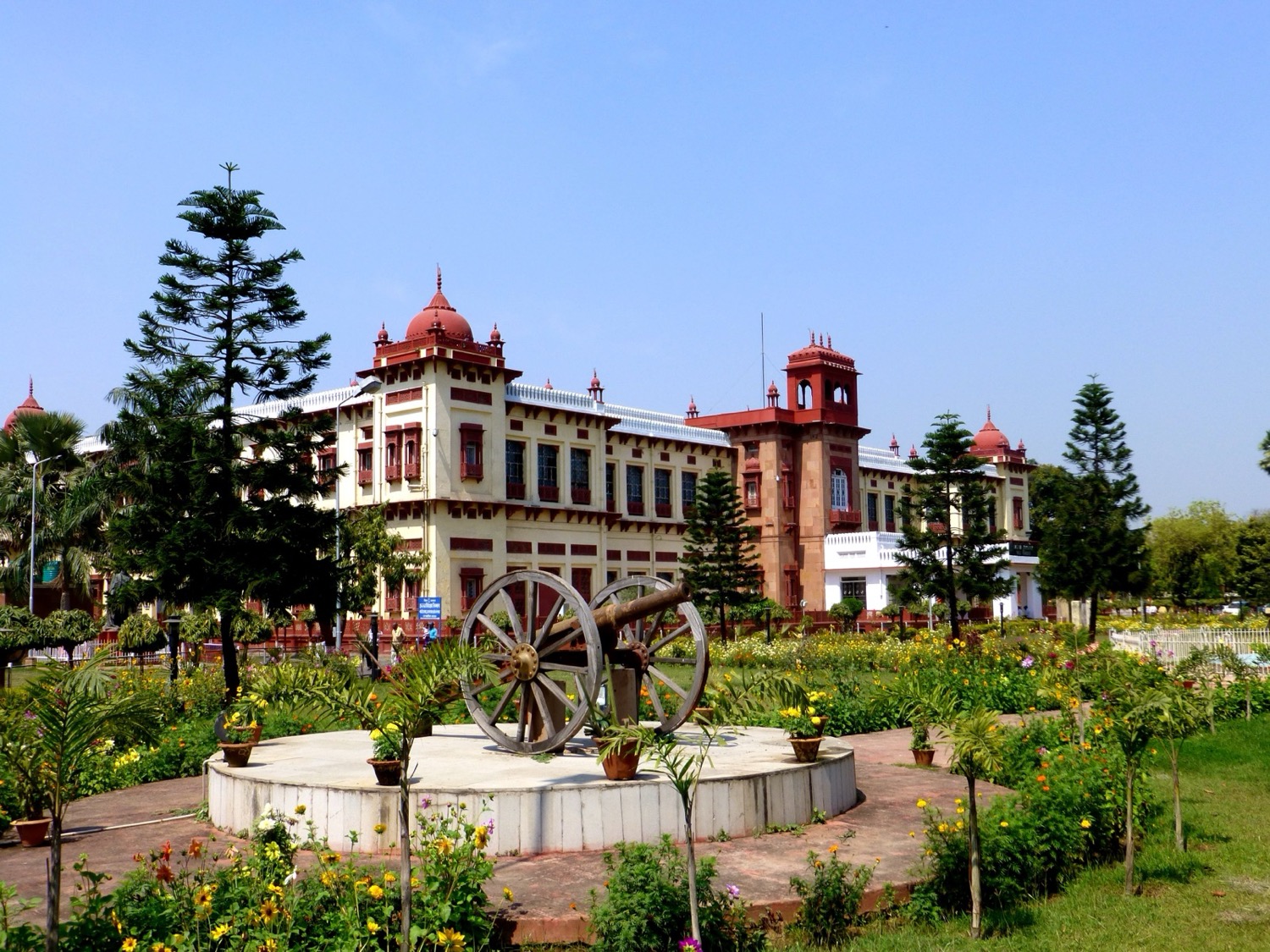 The colonial Indo-Saracenic facade of the historic Patna Museum
